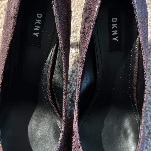 DKNY purple heels - Picture 8 of 8